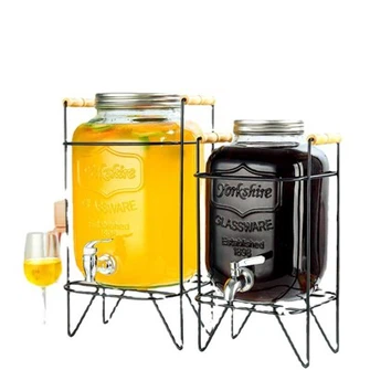 शराब के लिए फैंसी कांच की बोतलें